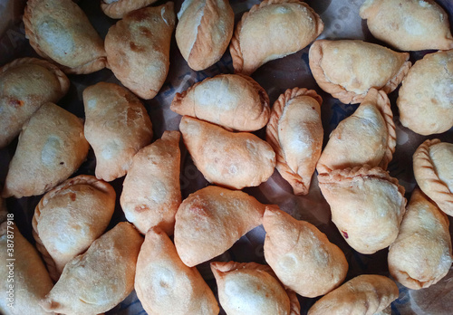 Curry puff