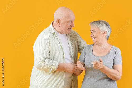 Senior diabetic couple with...