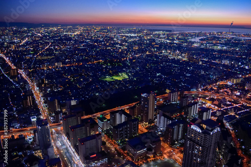 大阪の屋根から © Masahiro