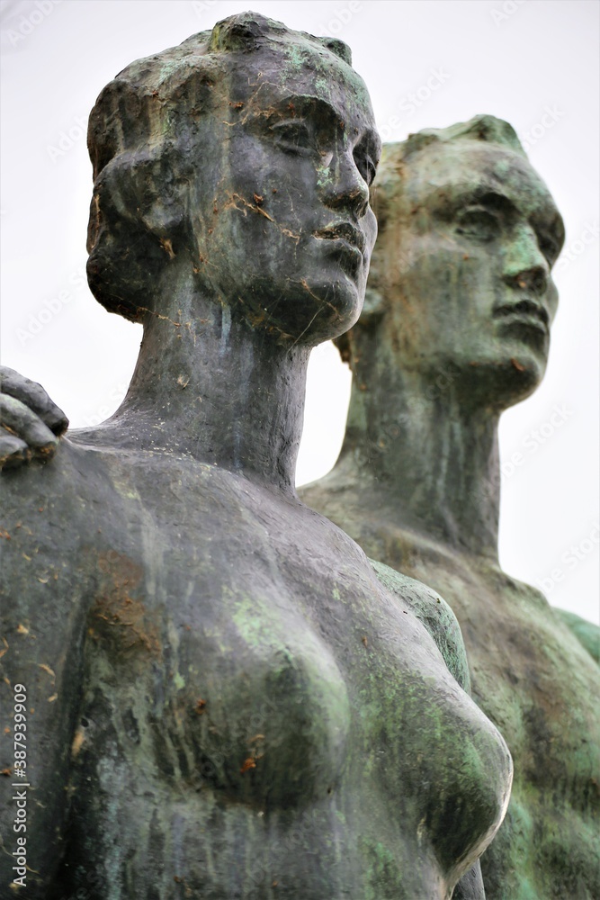 Fototapeta premium statue of a person