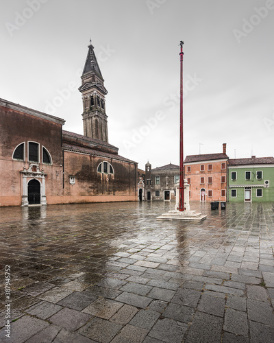 Parrocchia di San Martino Vescovo in Venedig Burano Italien photo