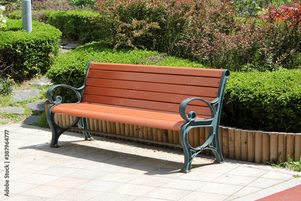 empty wood bench in park