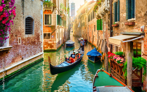 Canvas Print Canal in Venice