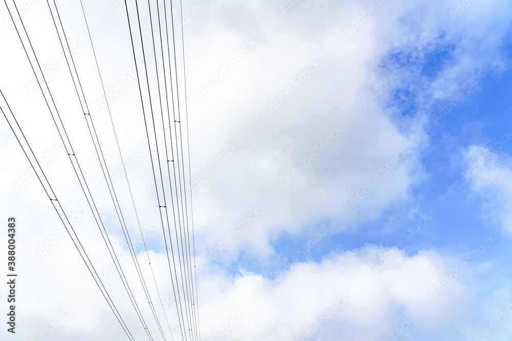 Obraz premium 【電気・送電線】山奥にある鉄塔