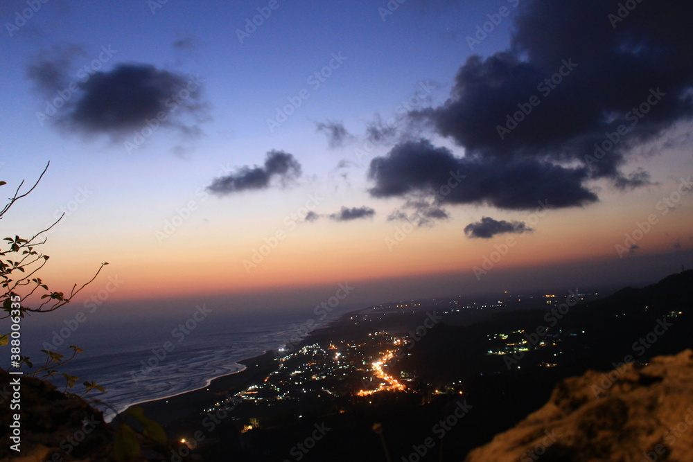 Fototapeta premium sunset in the mountains