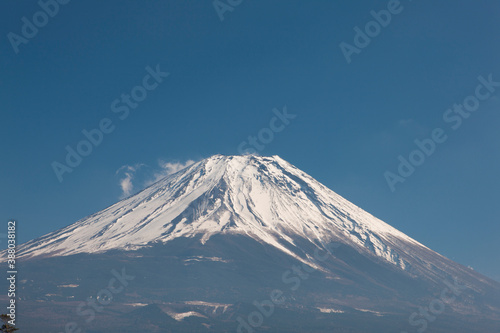 Fototapeta Naklejka Na Ścianę i Meble -  朝霧高原からの富士山