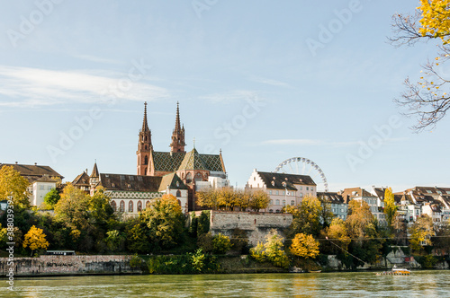 Basel, Münster, Altstadt, Pfalz, Rhein, Fähre, Grossbasel, Kirche, Altstadthäuser, Herbst, Herbstmesse, Riesenrad, Basel-Stadt, Schweiz