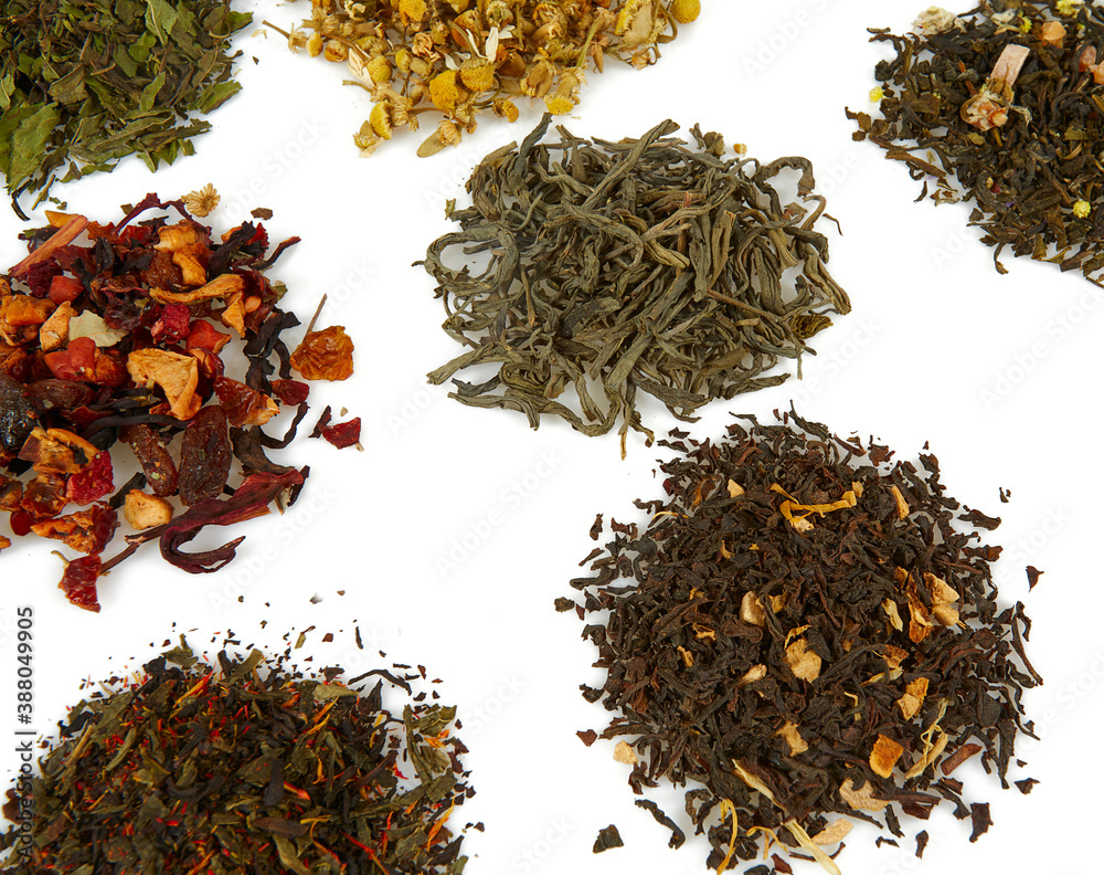 Fototapeta premium assortment of tea isolated on white background