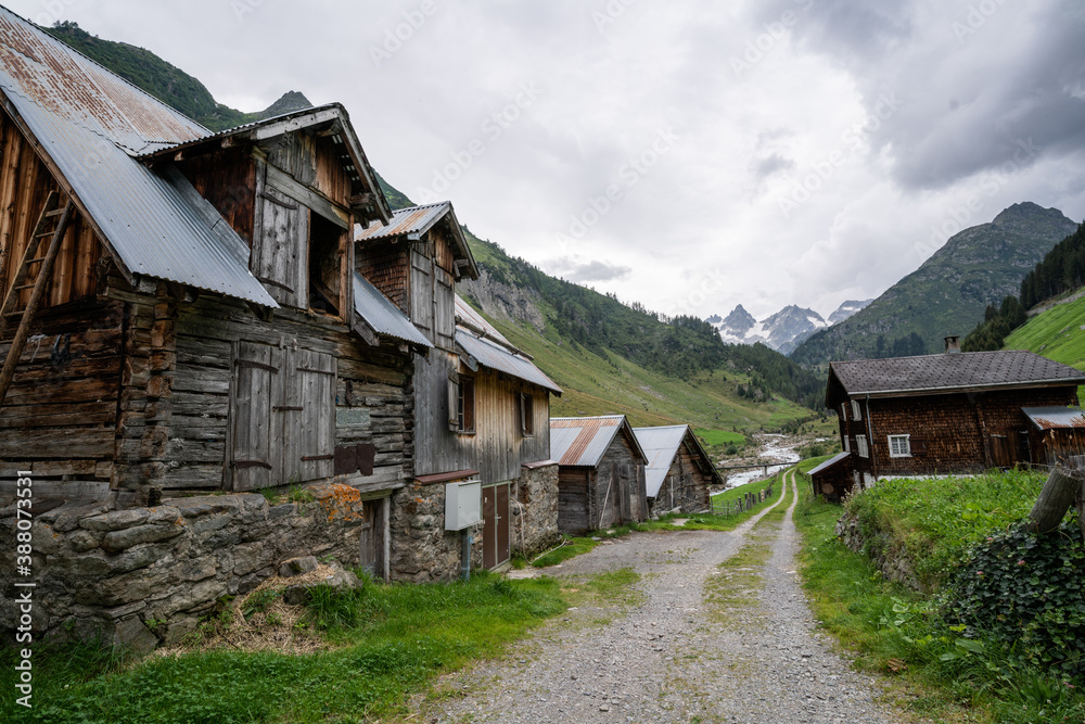 Bergdorf in der Schweiz