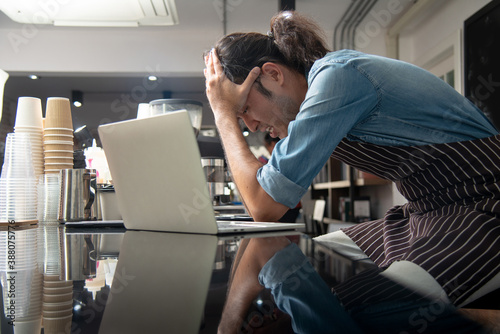 Cafe owner have anxiety with his cafe  continuous negative sales