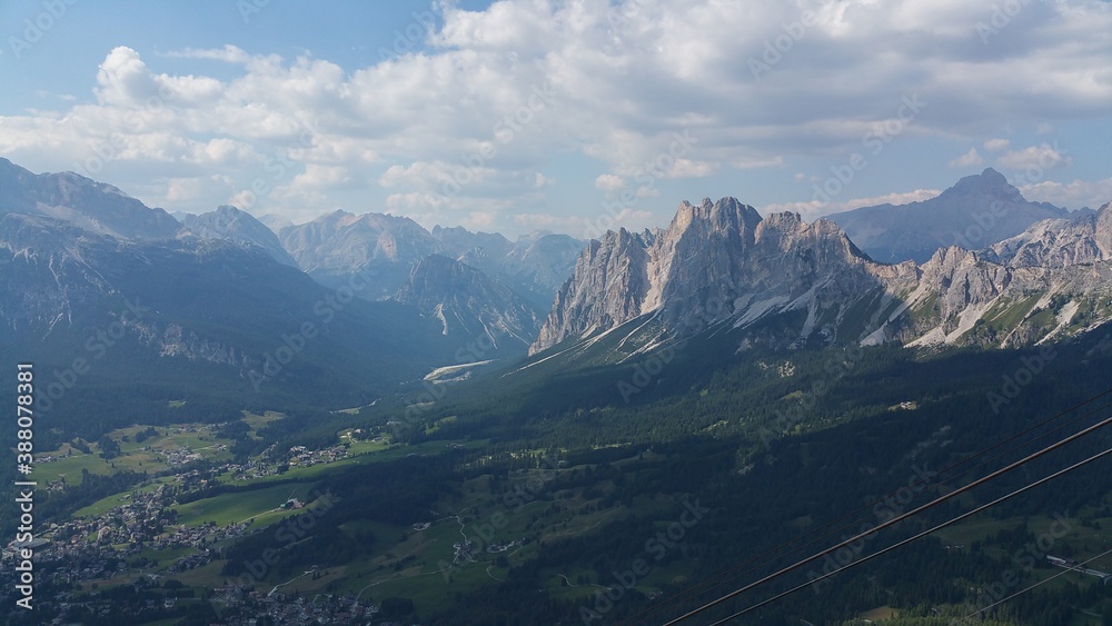 Fototapeta premium Italia Dolomity Góry Montagnes Clouds Chmury