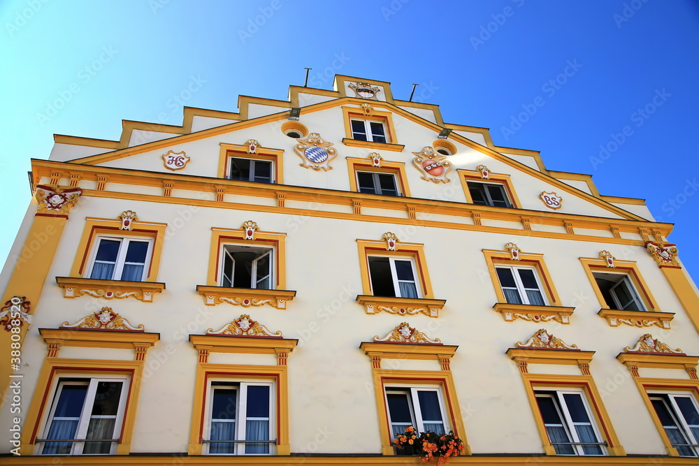 Obraz premium Riedenburg ist eine Stadt in Bayern mit vielen historischen