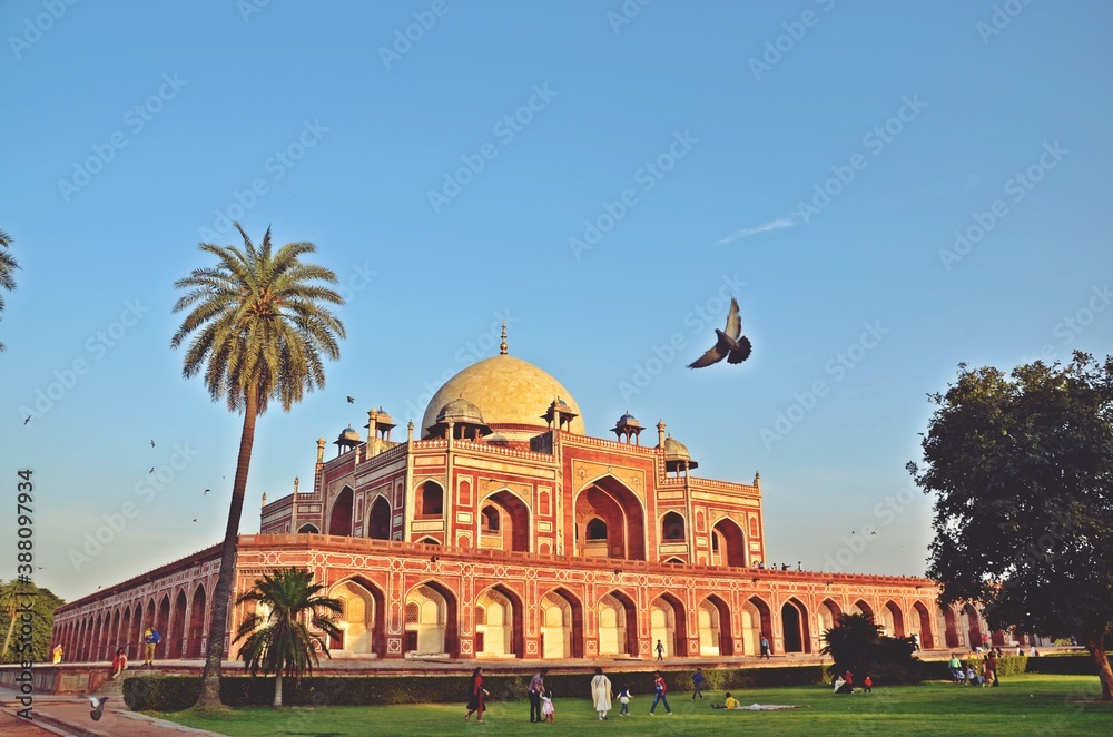 Obraz premium Humayun's Tomb UNESCO World Heritage Site, delhi,india