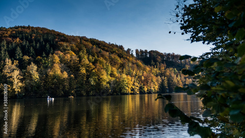 Fototapeta Naklejka Na Ścianę i Meble -  Autumn at Bystrzyckie lake