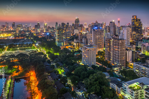 Obraz na płótnie Panoramic View of Bangkok, Thailand. Cityscape with Public Park and Skyscrapers at Twilight. w salonie