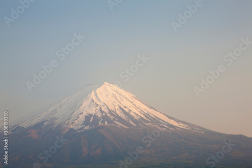 河口湖からの富士山 © Paylessimages