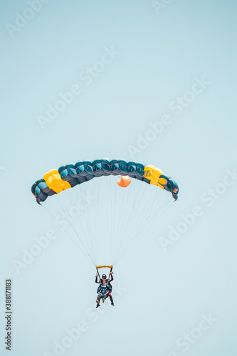 parachute skydive