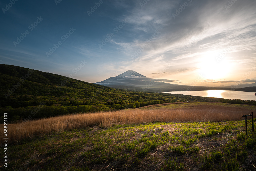 Obraz premium 富士山 日の出