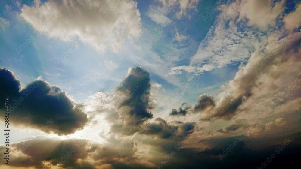 Obraz premium clouds over the mountains