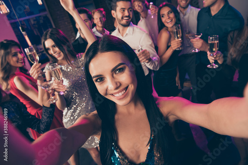 Photography Photo portrait selfie of cheerful girl at luxury christmas party