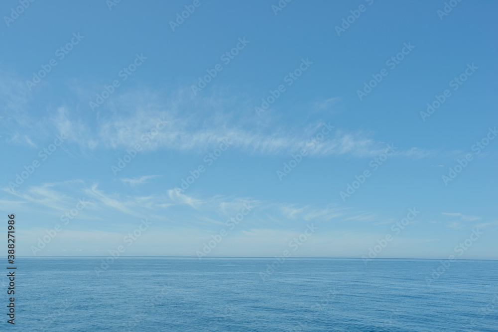 青空とオホーツク海