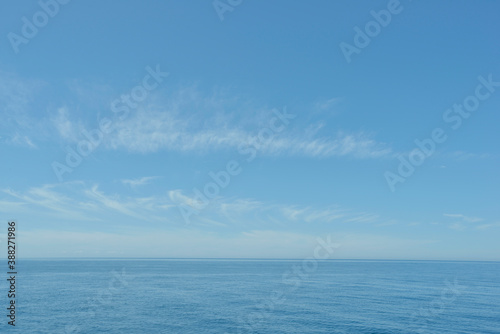 青空とオホーツク海