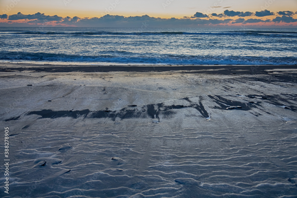 Sunrise on the Pacific Ocean. Sunrise on the Pacific Ocean.