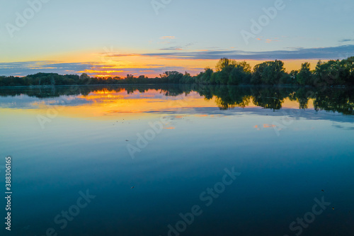  Sonnenuntergang am Koldinger Seen. Hannover Laatzen Germany.