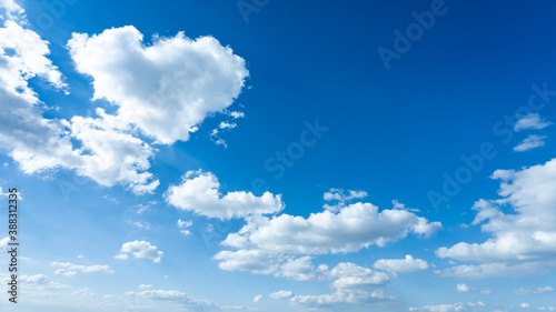 Fototapeta Naklejka Na Ścianę i Meble -  青空・雲
