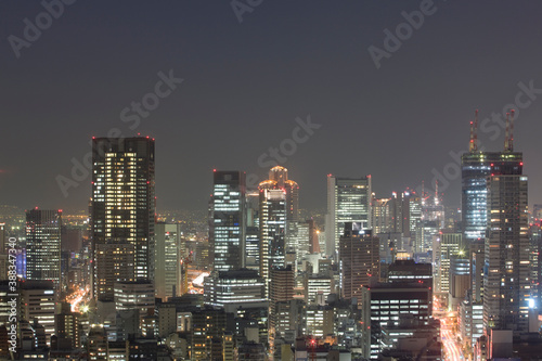 大阪の街並、北区方面の夜景 © Paylessimages
