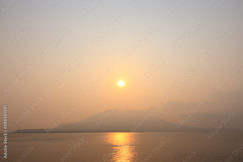 天保山からの桜島の朝 天保山からの桜島の朝