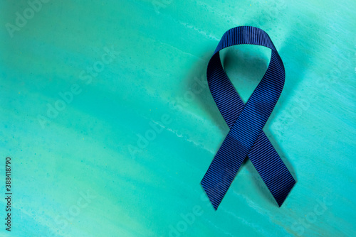 Campanha de conscientização sobre saúde masculina e câncer de próstata em novembro.