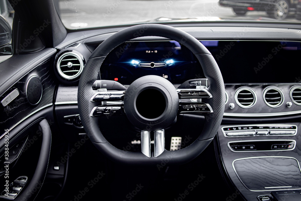car steering wheel	
