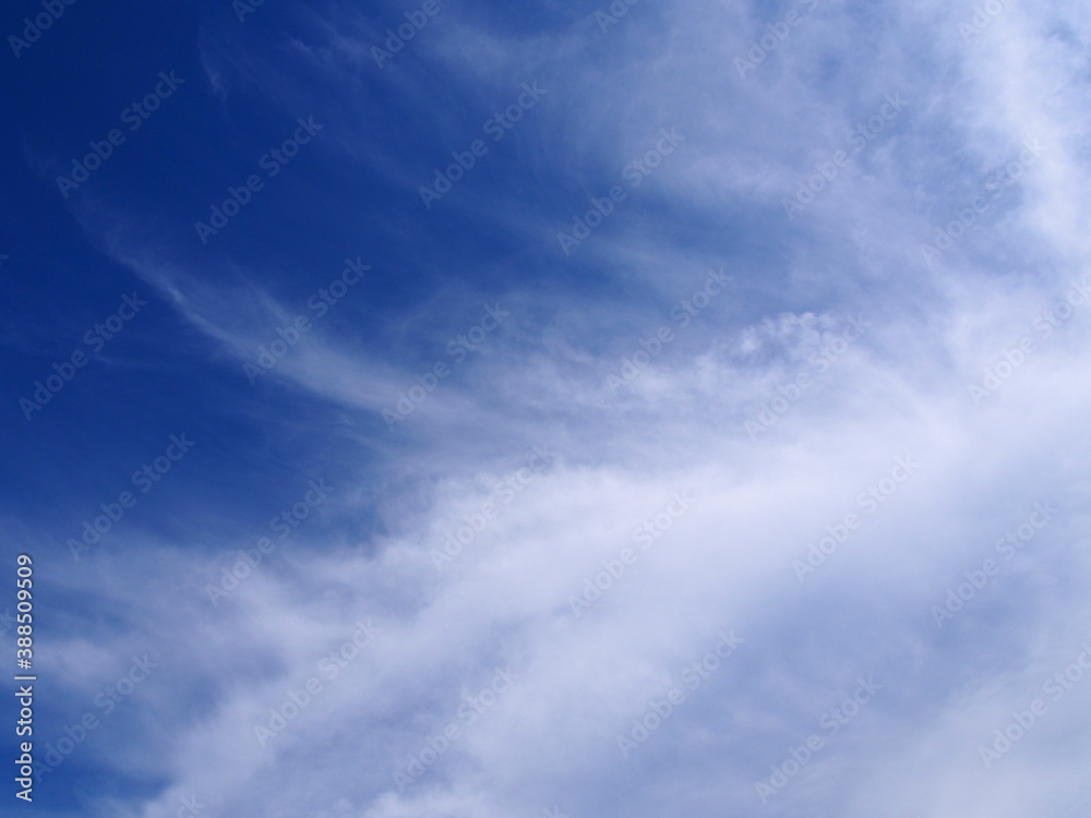 爽やかな青空と雲