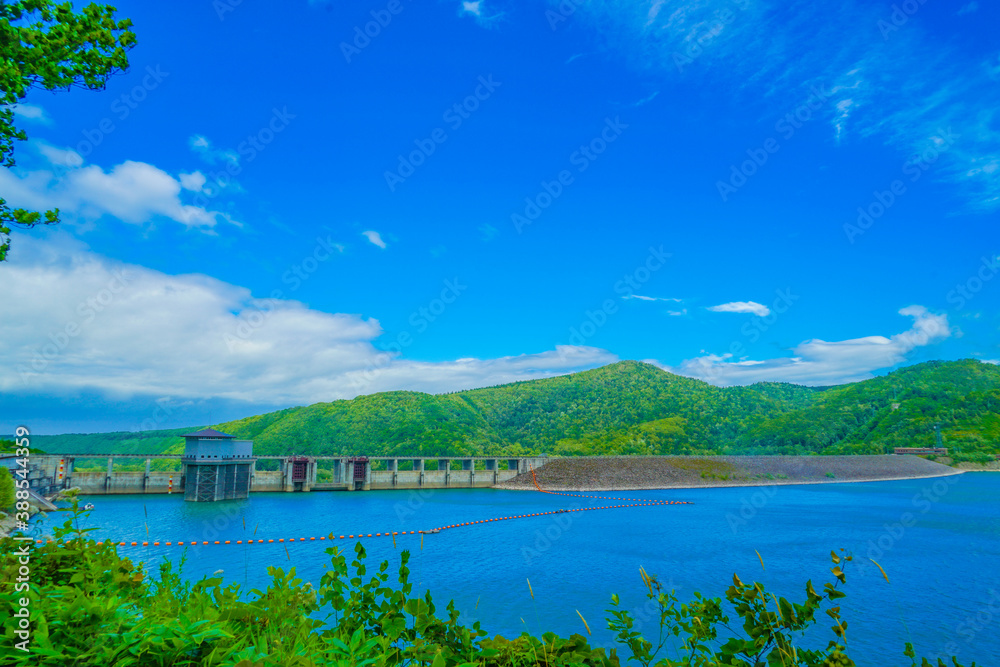 Obraz premium 忠別湖ダム(北海道上川郡)