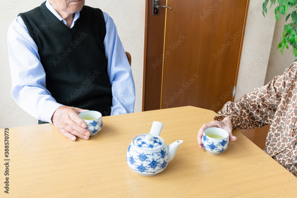 老夫婦の日本茶ティータイム