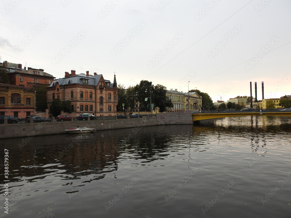 Fototapeta premium canal in St. Petersburg