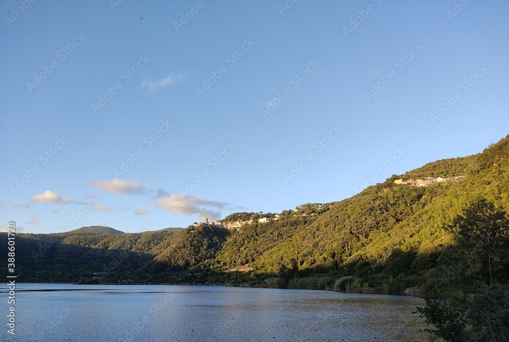 Obraz premium lake and mountains