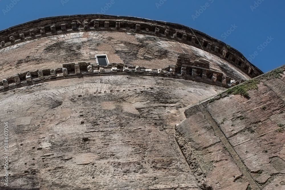 Pantheon ancient wall