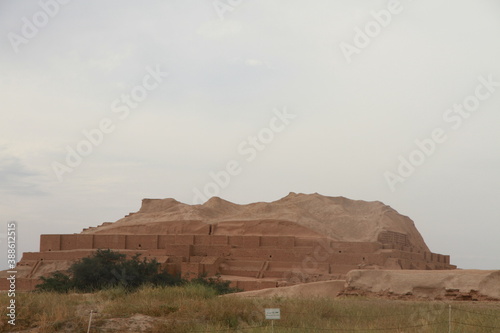 ChoghaZanbil Ziggurat photo