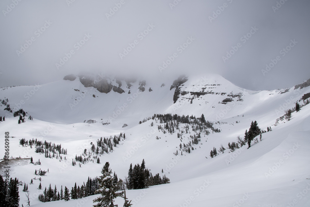 Obraz premium snow covered mountains