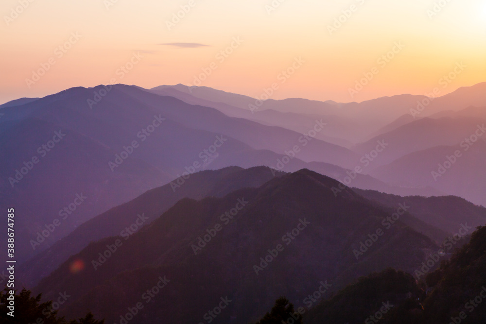 玉置神社から見た山々の夕景