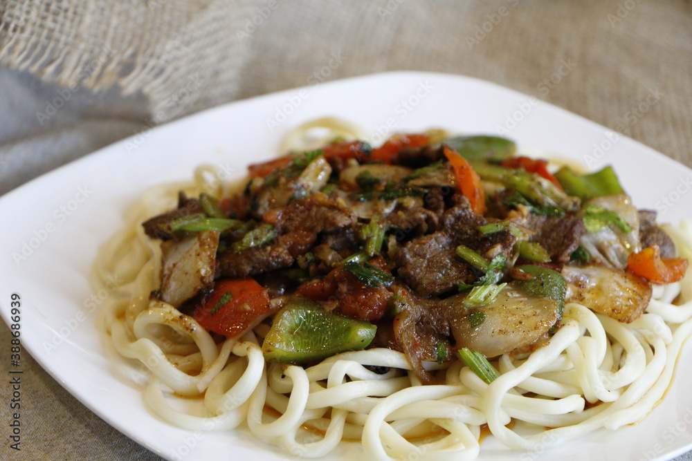 spaghetti with meatballs