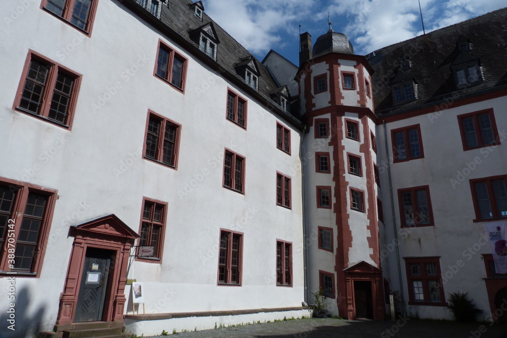 Treppenturm weißes Schloss Lichtenberg in Hessen Treppenturm weißes Schloss Lichtenberg in Hessen