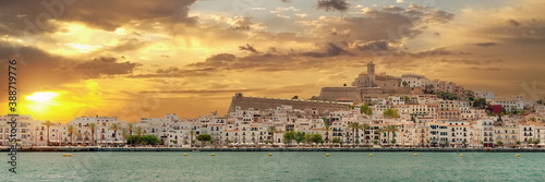 Photos Panoramic view of the Dalt Vila of Ibiza on cloudy sunset sky background