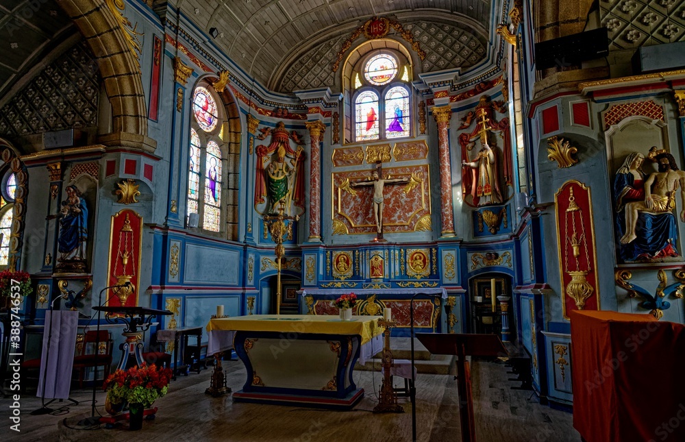 Fototapeta premium L'église Saint-Sezni, Guissény, Bretagne, France
