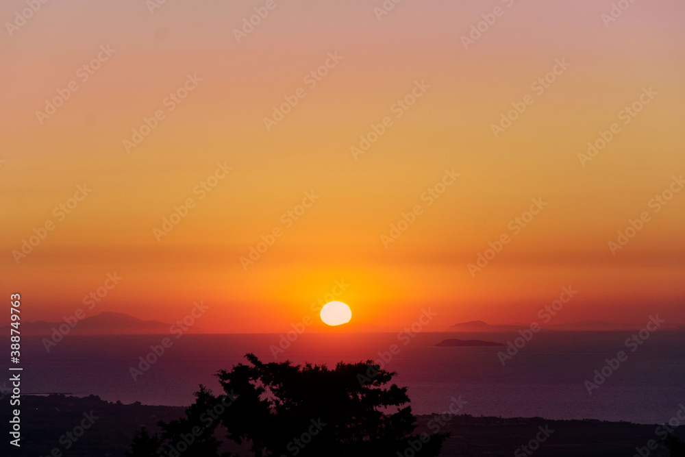 Zachód słońca w greckiej Zia - obrazy, fototapety, plakaty 