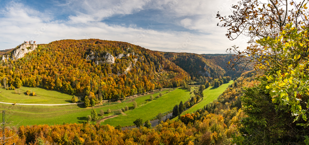 Fantastic autumn hike in the beautiful Danube valley near the Beuron monastery