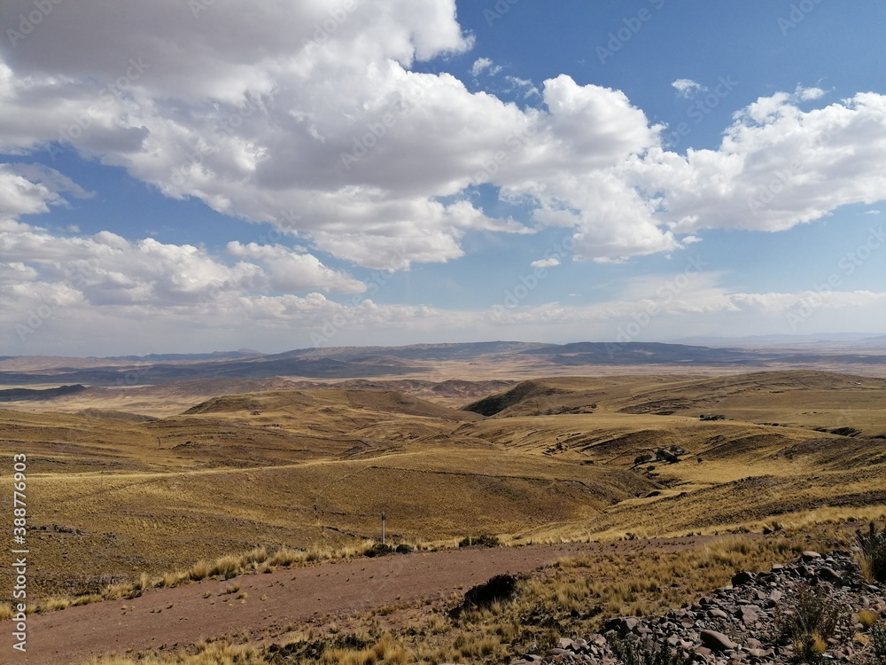 SOBRE EL ALTIPLANO