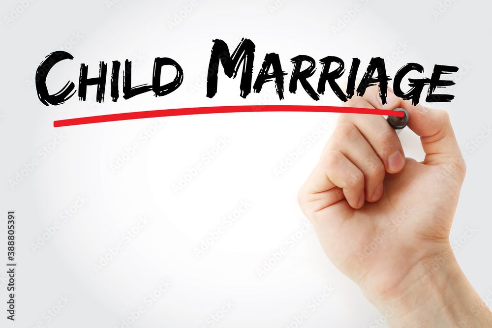 Fototapeta premium Child Marriage text with marker, concept background